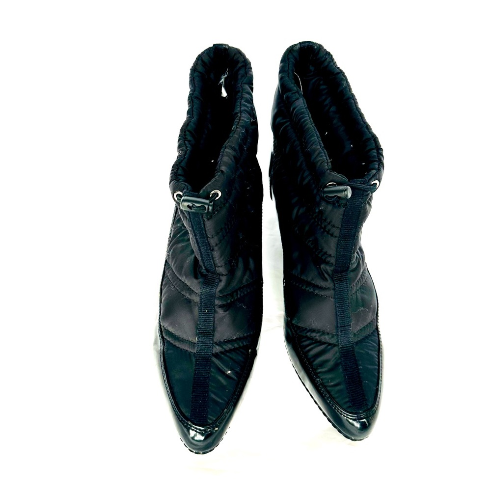 Fioni black thermal faux patent leather pointed toe wedge ankle booties size 9.5